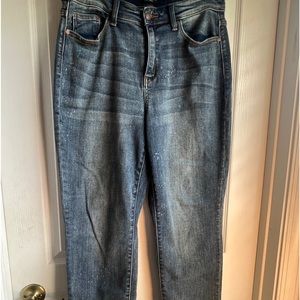 Judy Blue Jeans- Boyfriend Fit size 11/30 - Bleach splatter med wash mid-rise